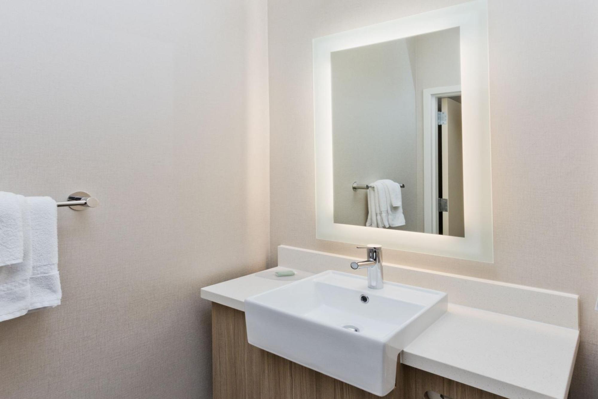 Springhill Suites Birmingham Colonnade Eksteriør bilde