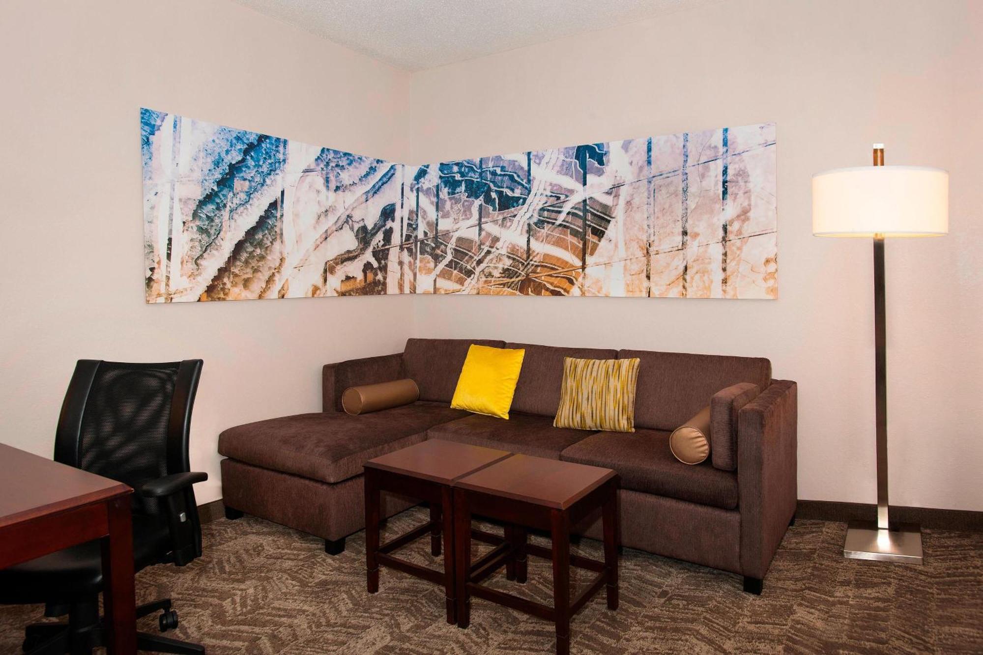 Springhill Suites Birmingham Colonnade Eksteriør bilde