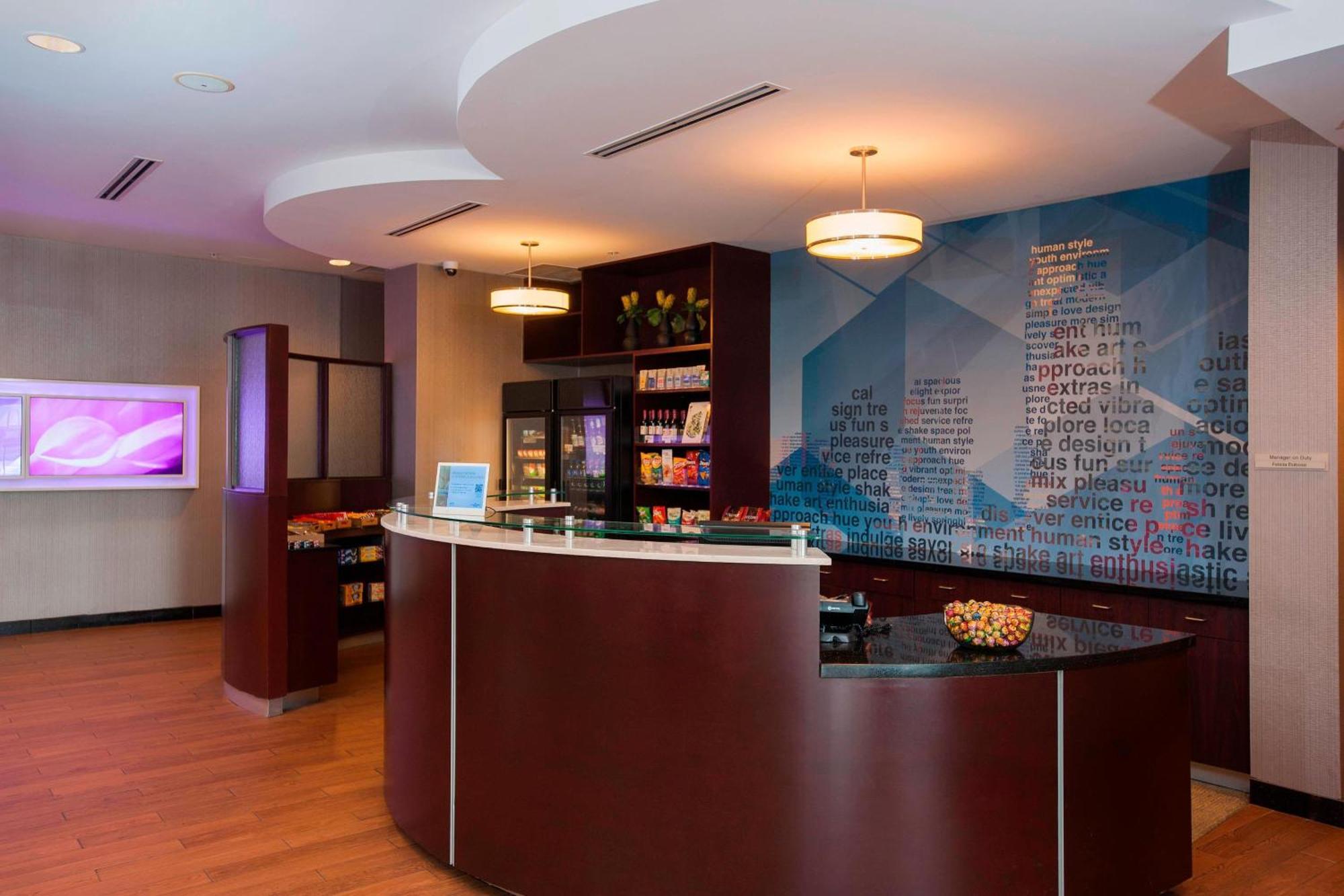 Springhill Suites Birmingham Colonnade Eksteriør bilde