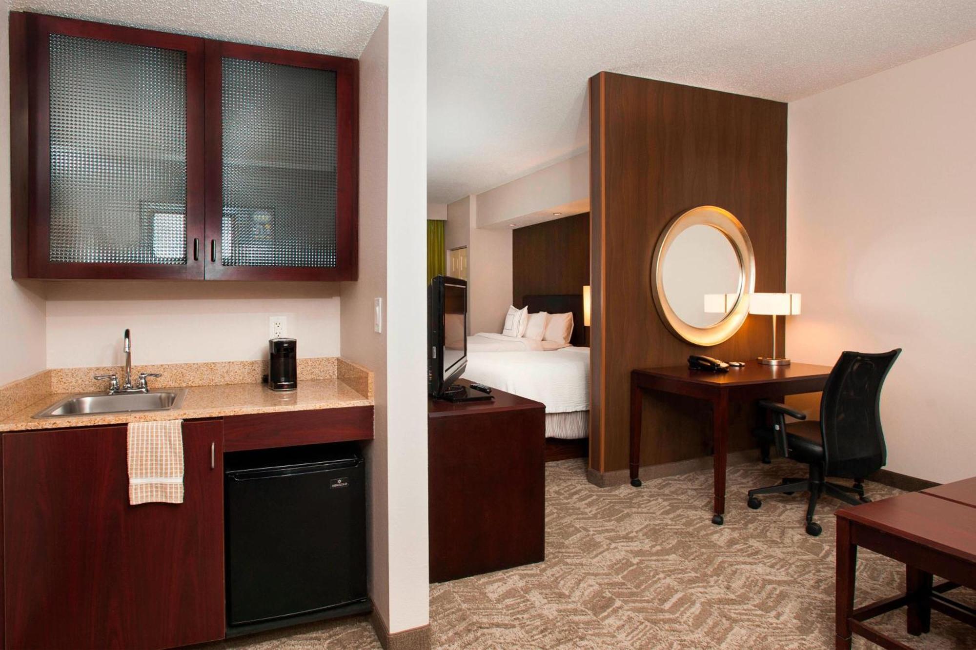 Springhill Suites Birmingham Colonnade Eksteriør bilde