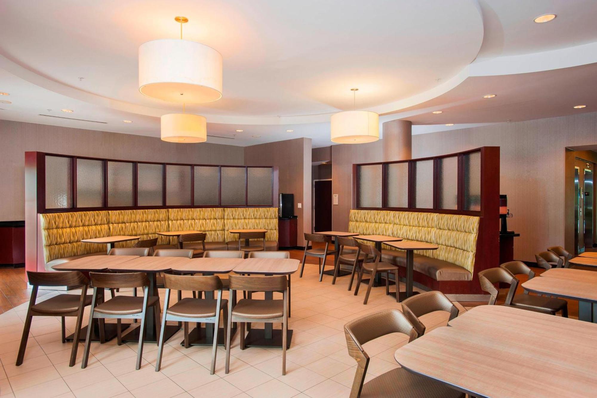 Springhill Suites Birmingham Colonnade Eksteriør bilde
